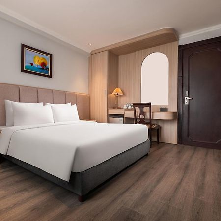 Minasi Premium Hotel Hanoi Buitenkant foto
