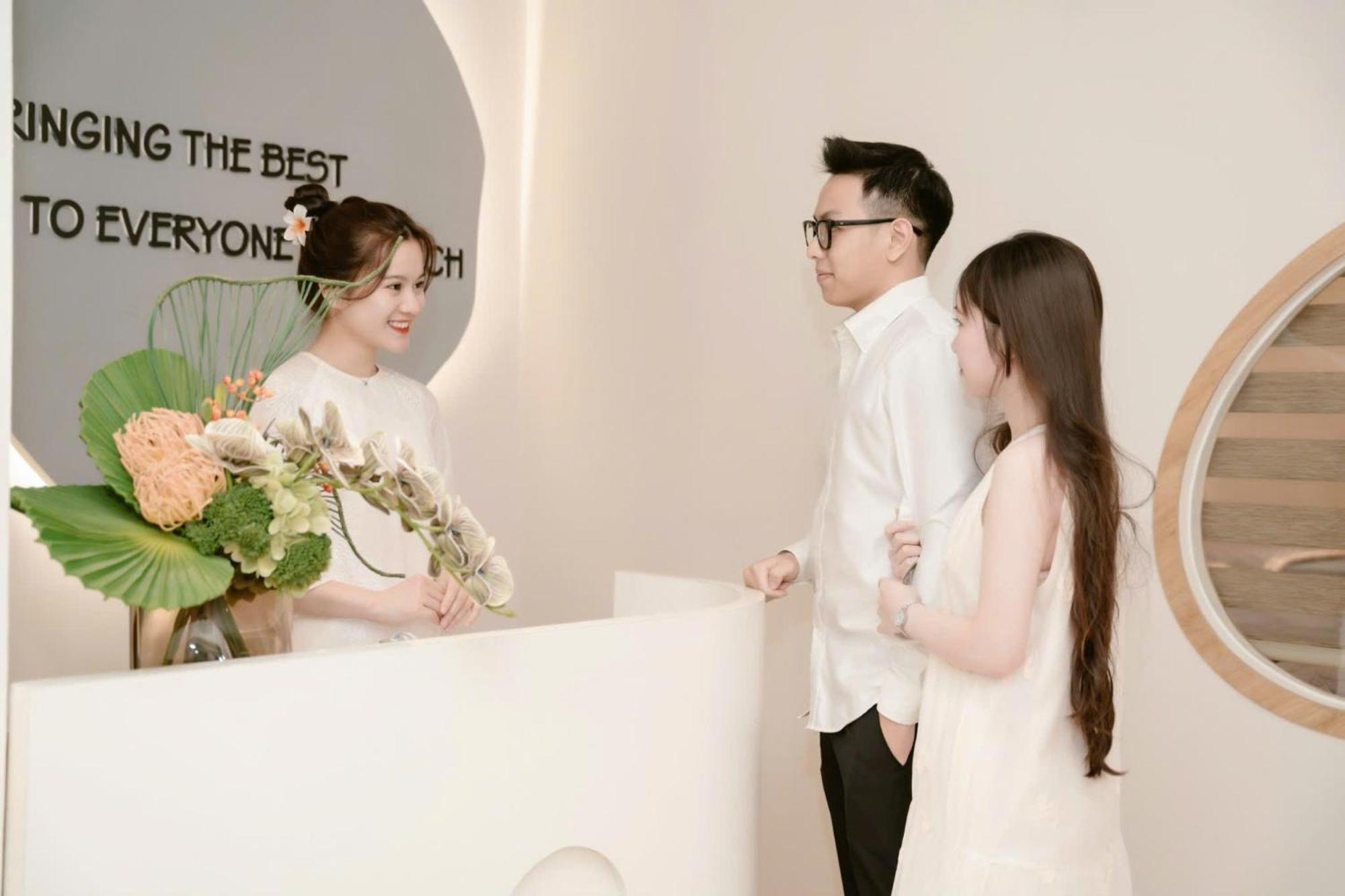 Minasi Premium Hotel Hanoi Buitenkant foto