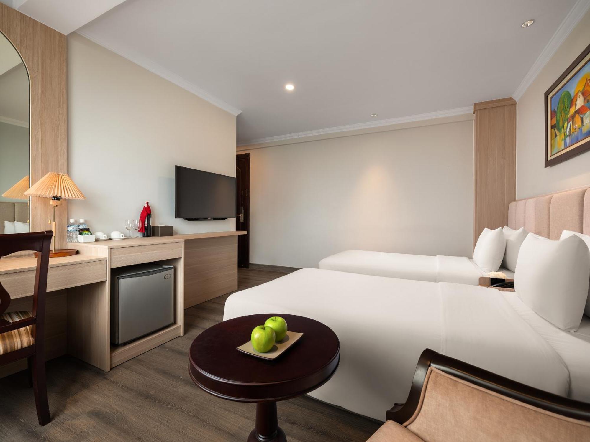 Minasi Premium Hotel Hanoi Buitenkant foto