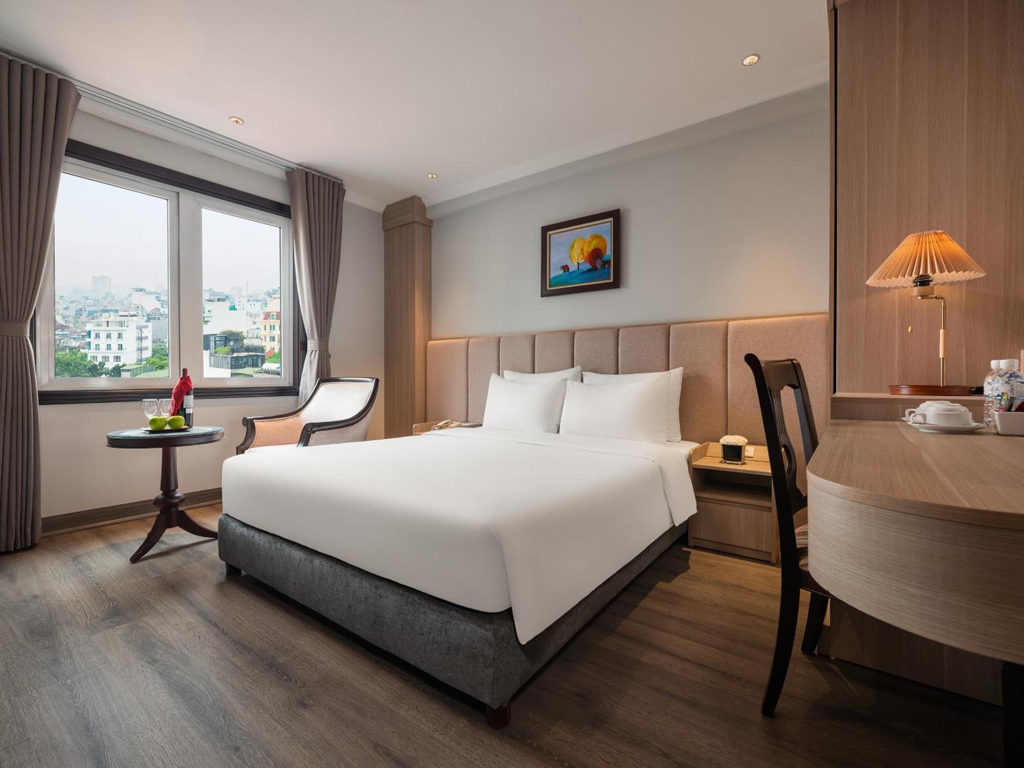 Minasi Premium Hotel Hanoi Buitenkant foto