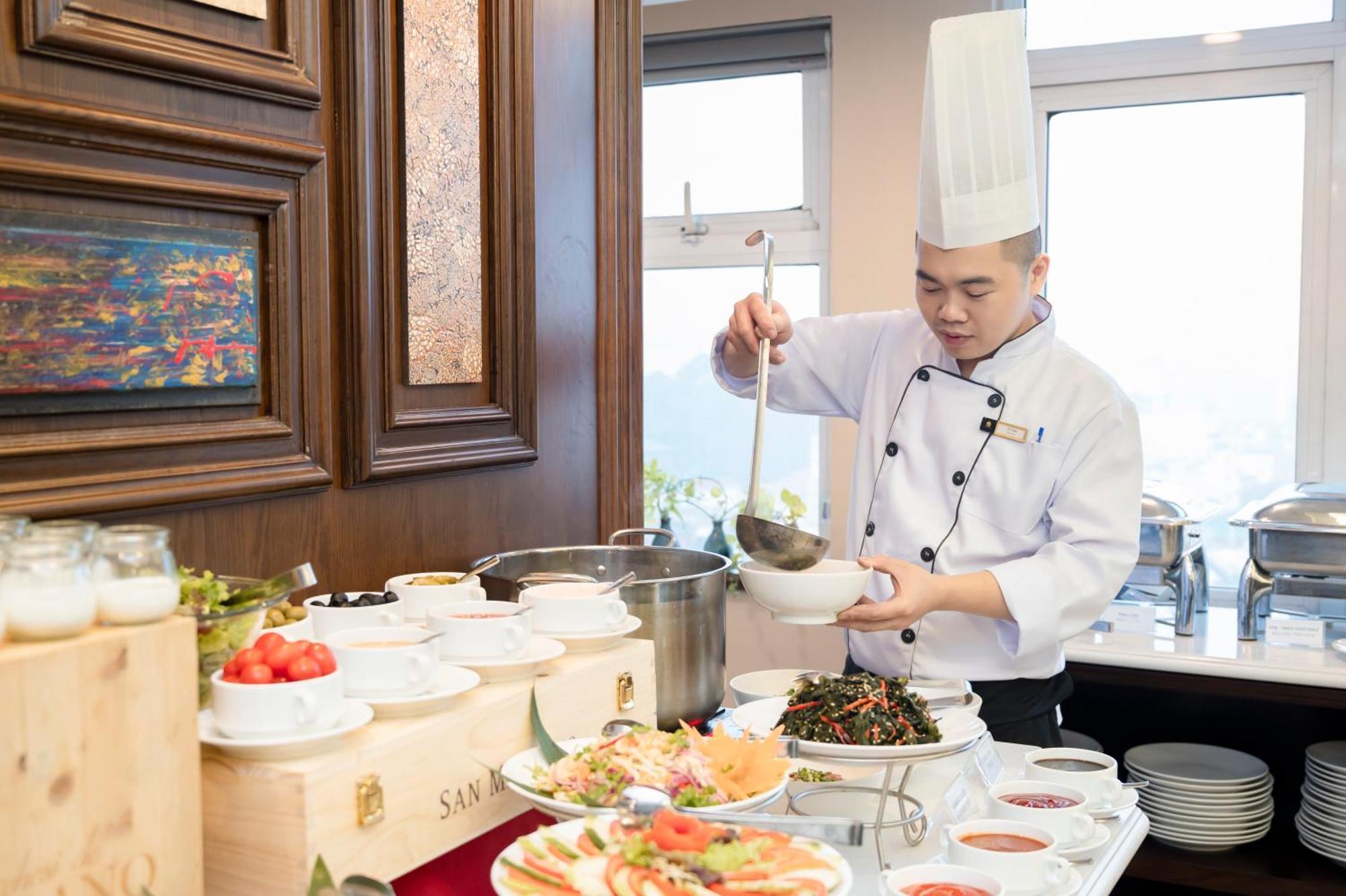 Minasi Premium Hotel Hanoi Buitenkant foto
